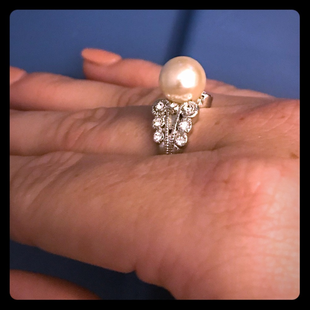 Stunning pearl and CZ statement piece